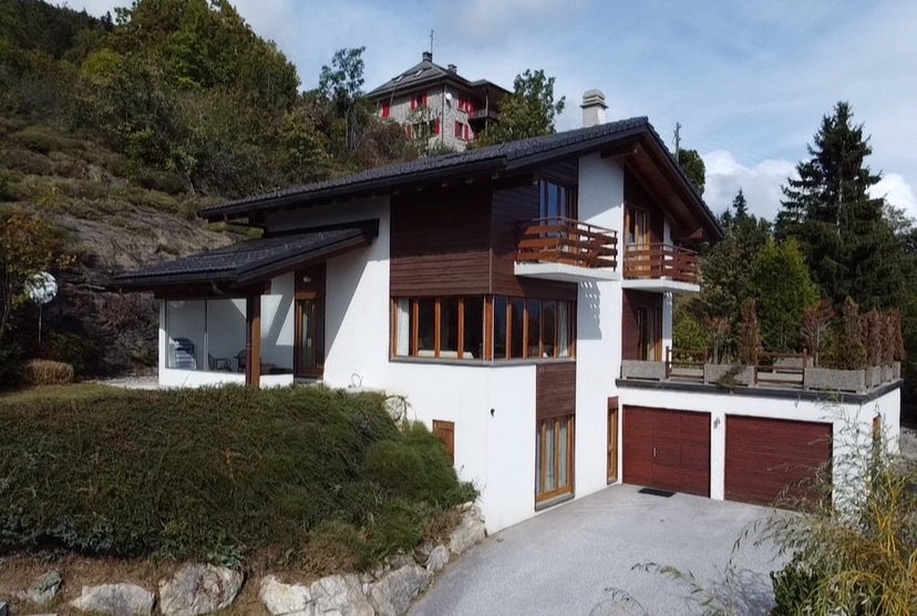 A vendre 1974 Arbaz Chalet 6.5 pièce(s)