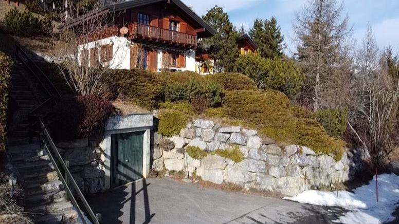 A vendre 1974 Arbaz Chalet pi&egrave;ce(s) 4.5