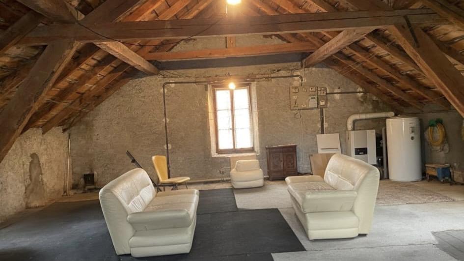 A vendre 3960 Sierre Dernier &eacute;tage pi&egrave;ce(s) 7.5